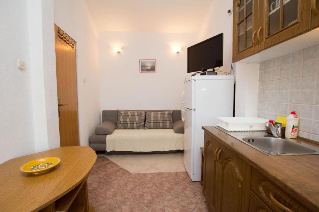 Apartments David - 20M From The Beach With Parking 特罗吉尔 外观 照片