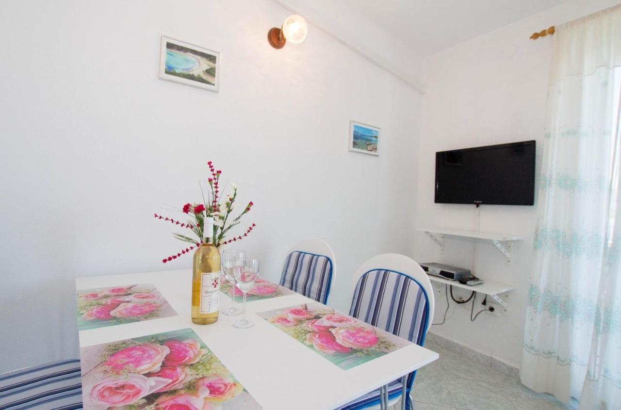 Apartments David - 20M From The Beach With Parking 特罗吉尔 外观 照片